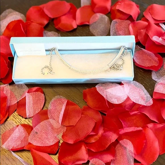 PRICE DROP!!🍃🌹🍃Gorgeous Crystal Necklace - Picture 2 of 9